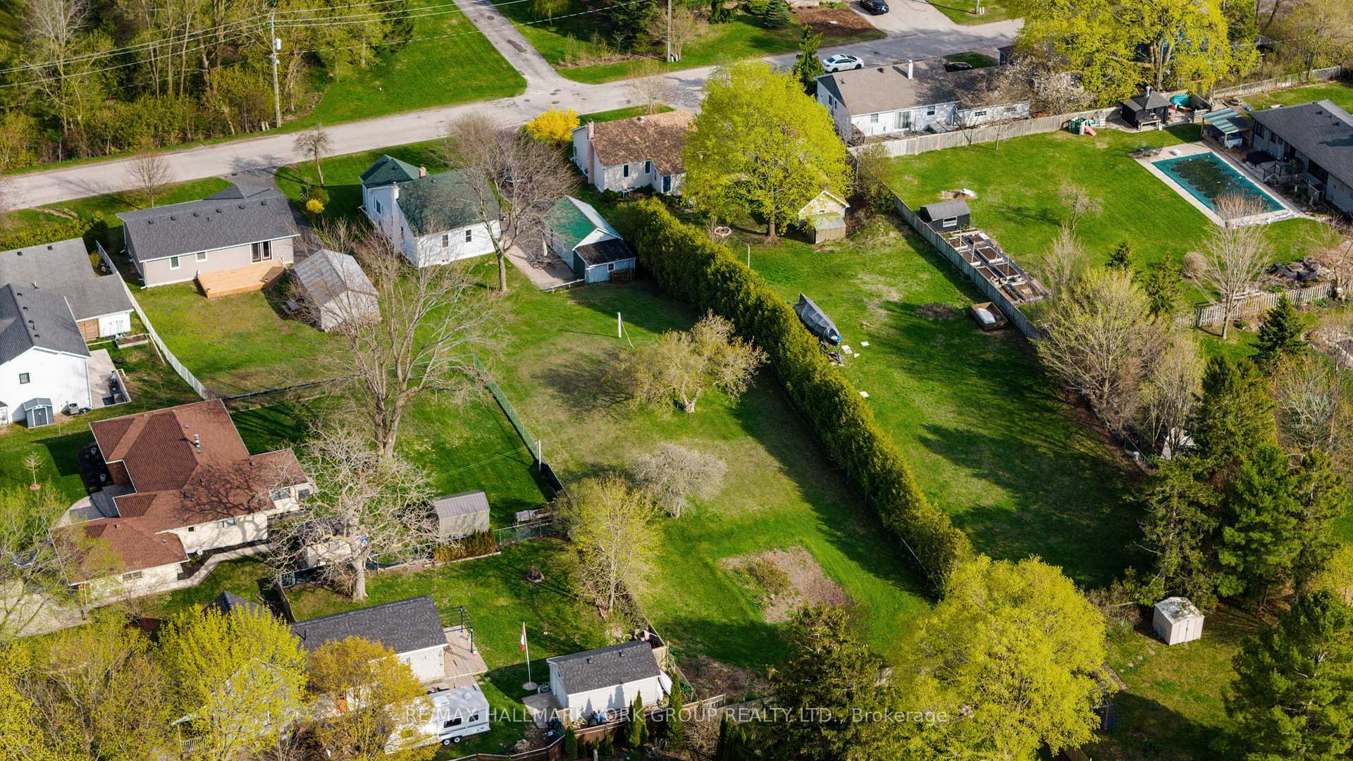Property Photo: 1060 Princes Street N ON N2Z 1X8