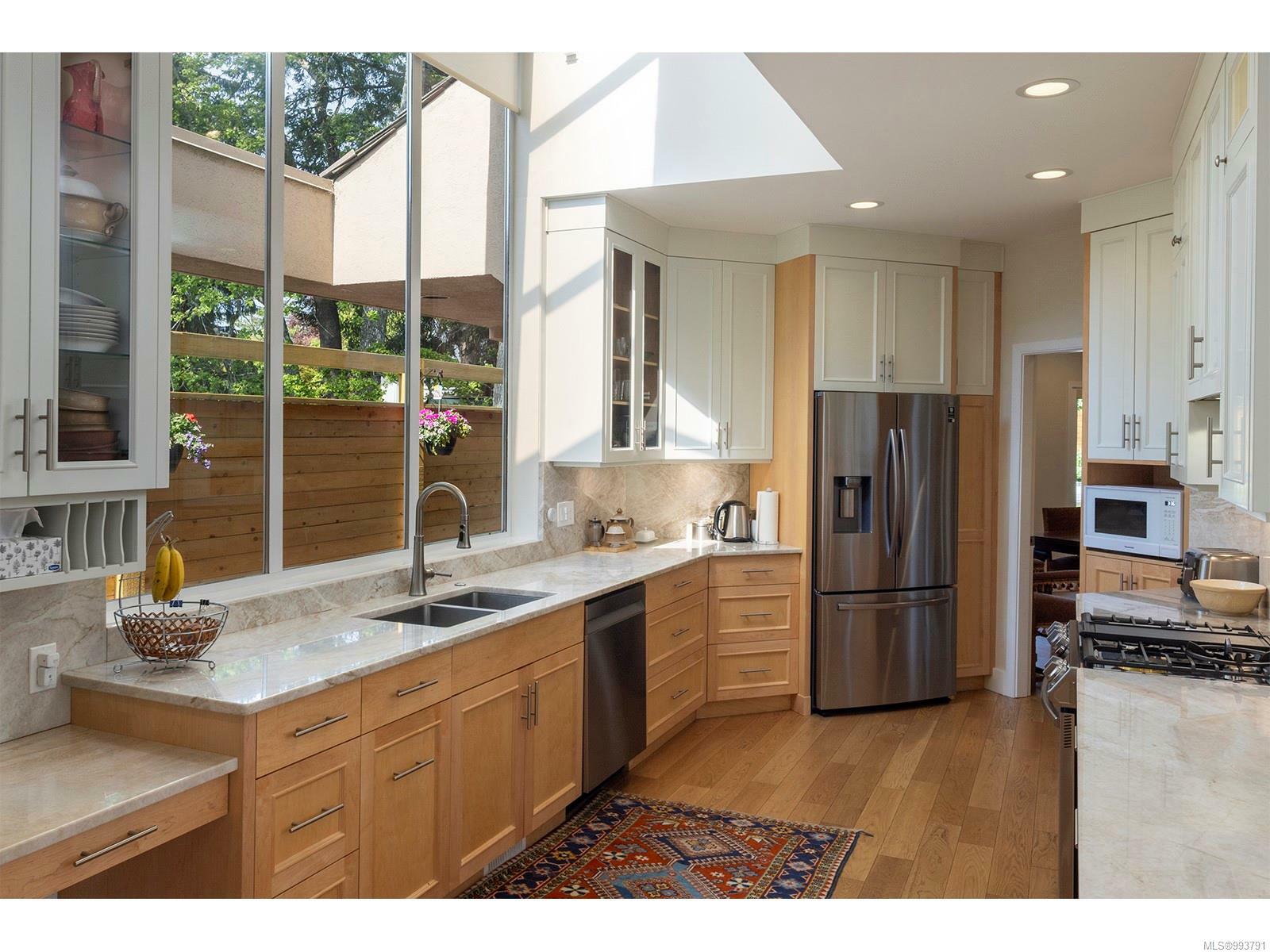 Property Photo: 3317 University Woods BC V8P 5P9