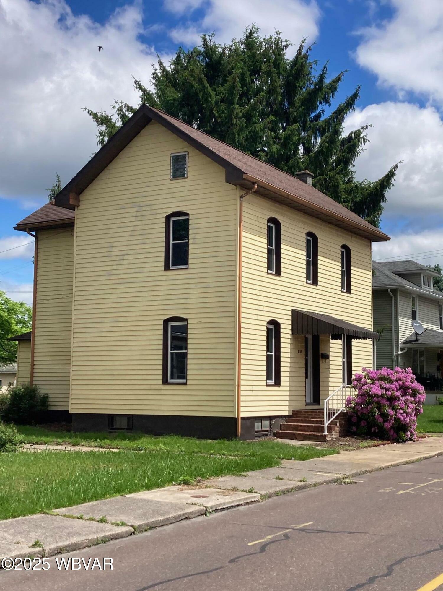 Property Photo: 215 E 8th Street PA 17777