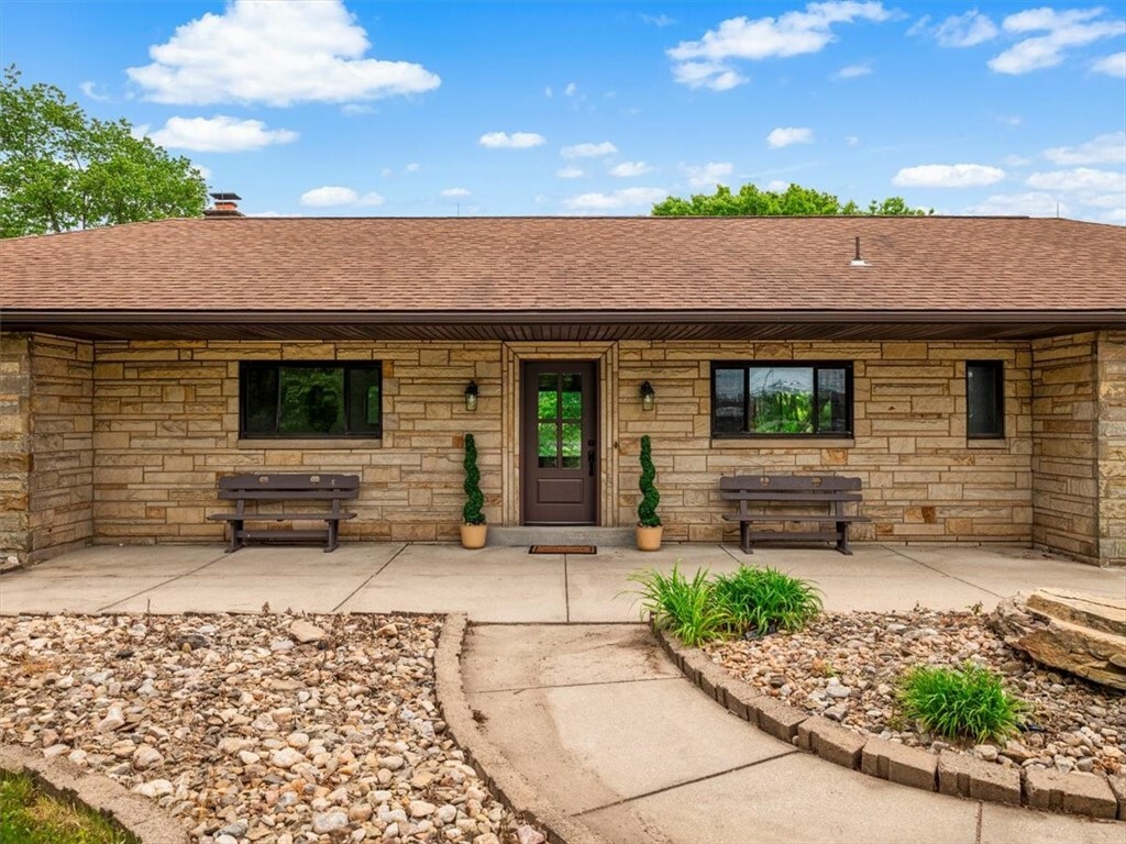 Property Photo: 330 Center Grange Road PA 15061