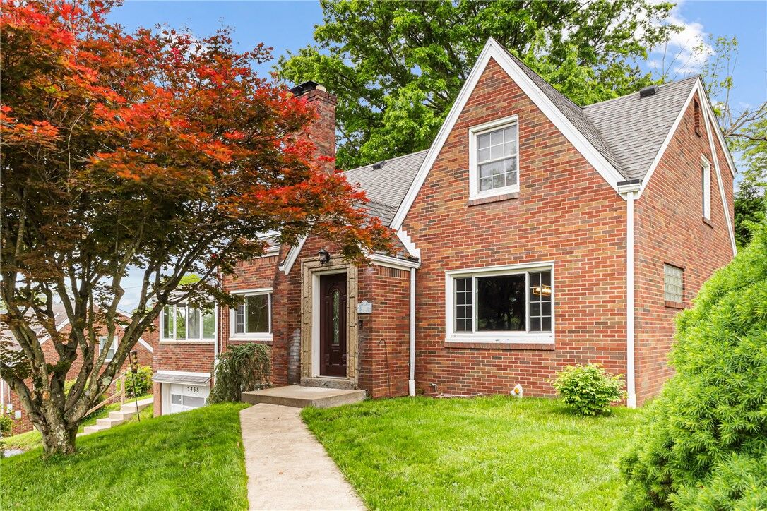 Property Photo: 5438 Hacienda Dr PA 15236