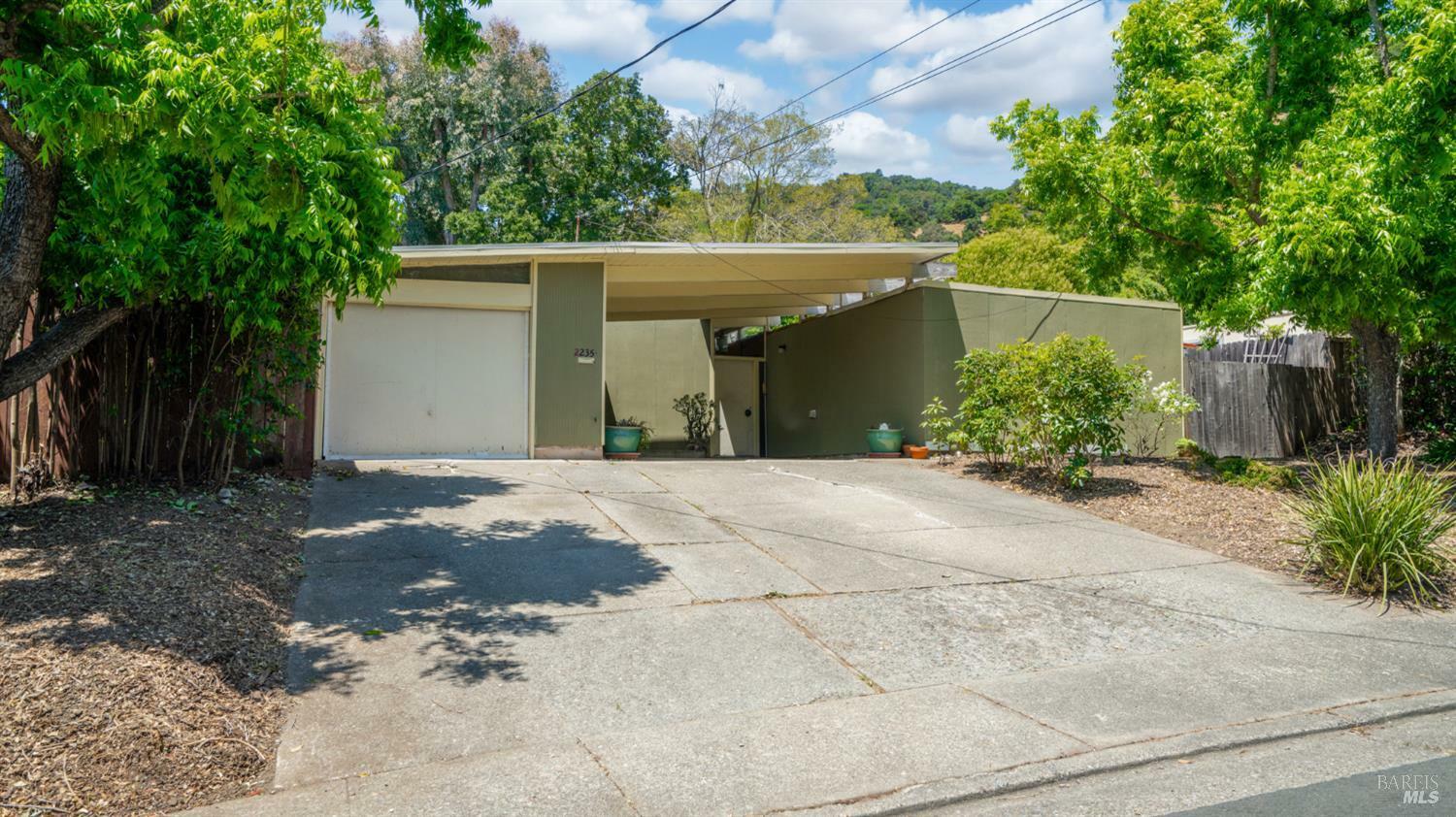 Property Photo: 2235 Juniperberry Drive CA 94903