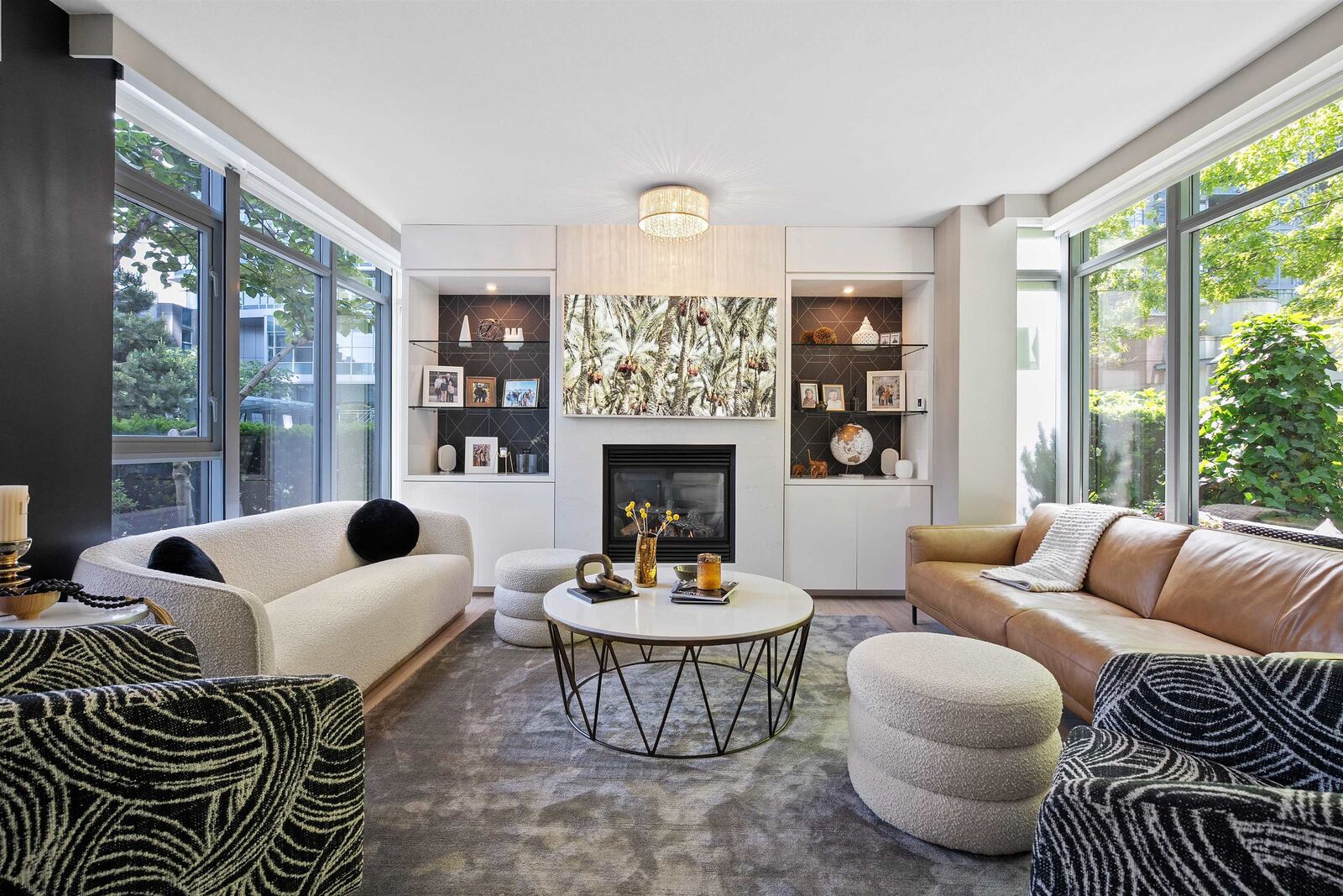 Property Photo:  1261 W Cordova Street Th33  BC V6C 3P9 