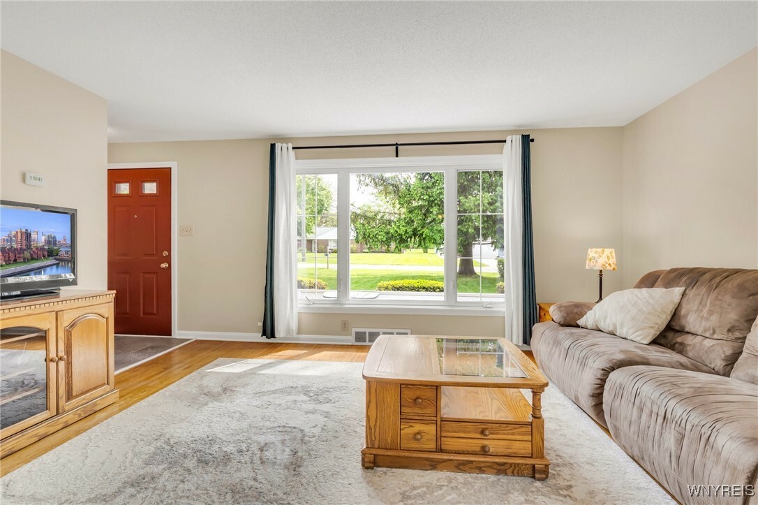 Property Photo:  4226 Shimerville Rd  NY 14031 