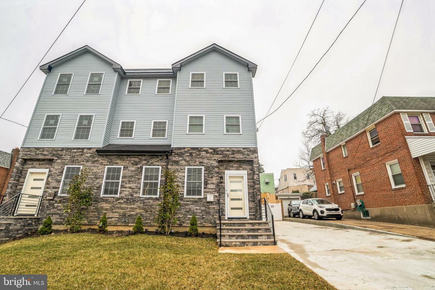 Property Photo: 1214 Roosevelt Drive PA 19083