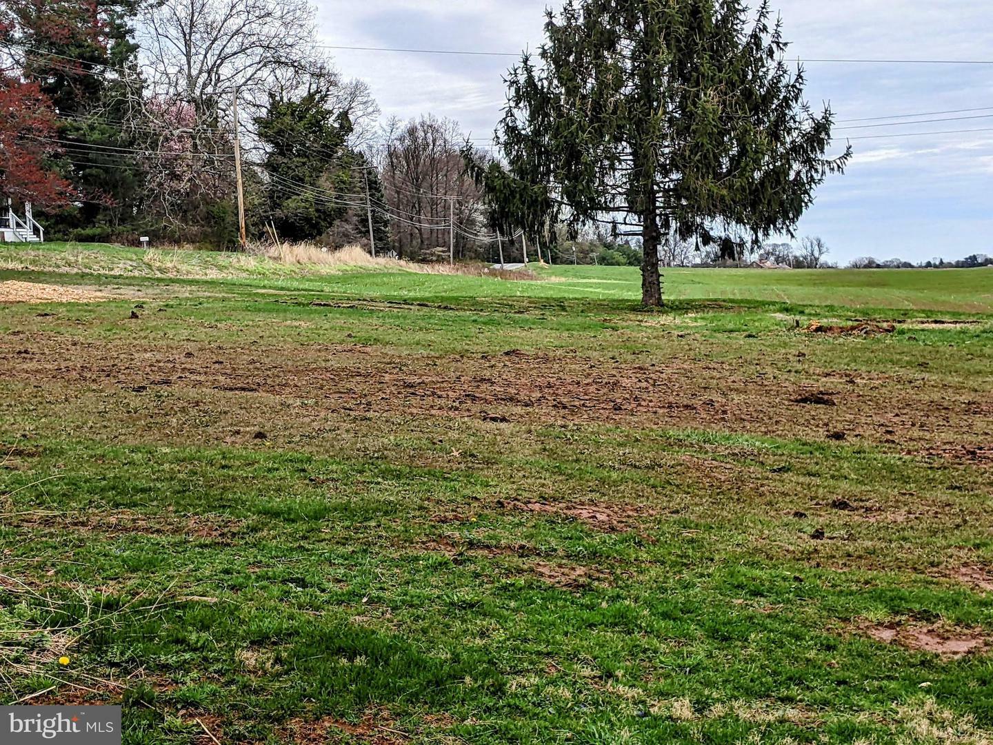 Property Photo: 1440 Valley View Rd PA 19465
