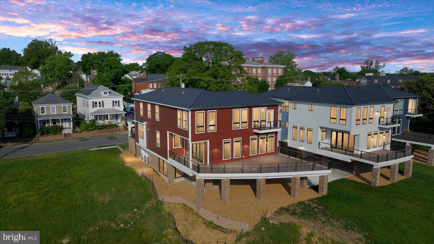 Property Photo:  1111 Sophia Street  VA 22401 