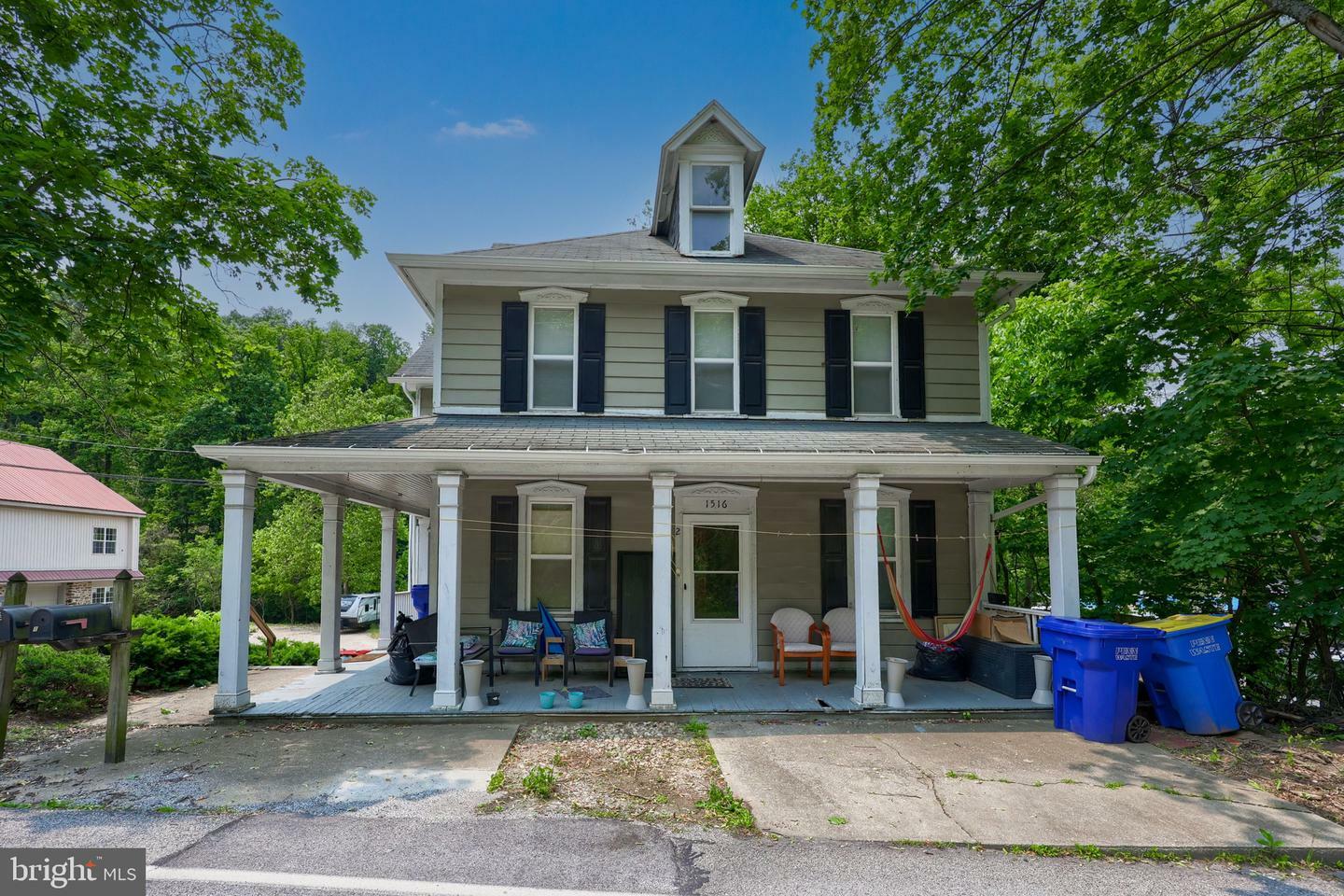 Property Photo: 1516 S George Street PA 17403