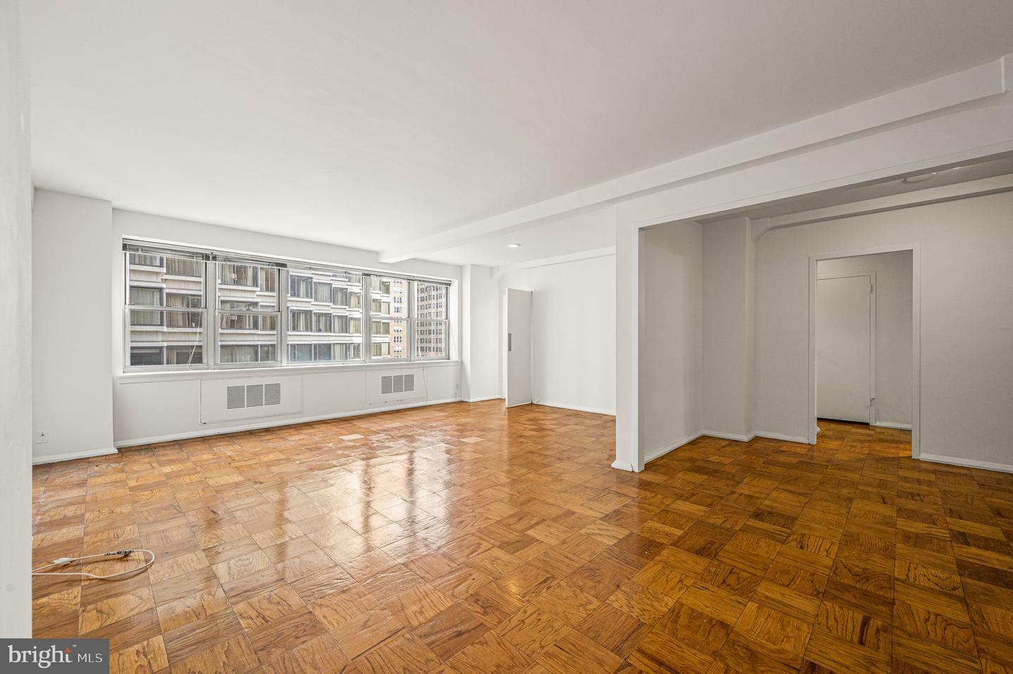 Property Photo: 220 W Rittenhouse Square 6F PA 19103