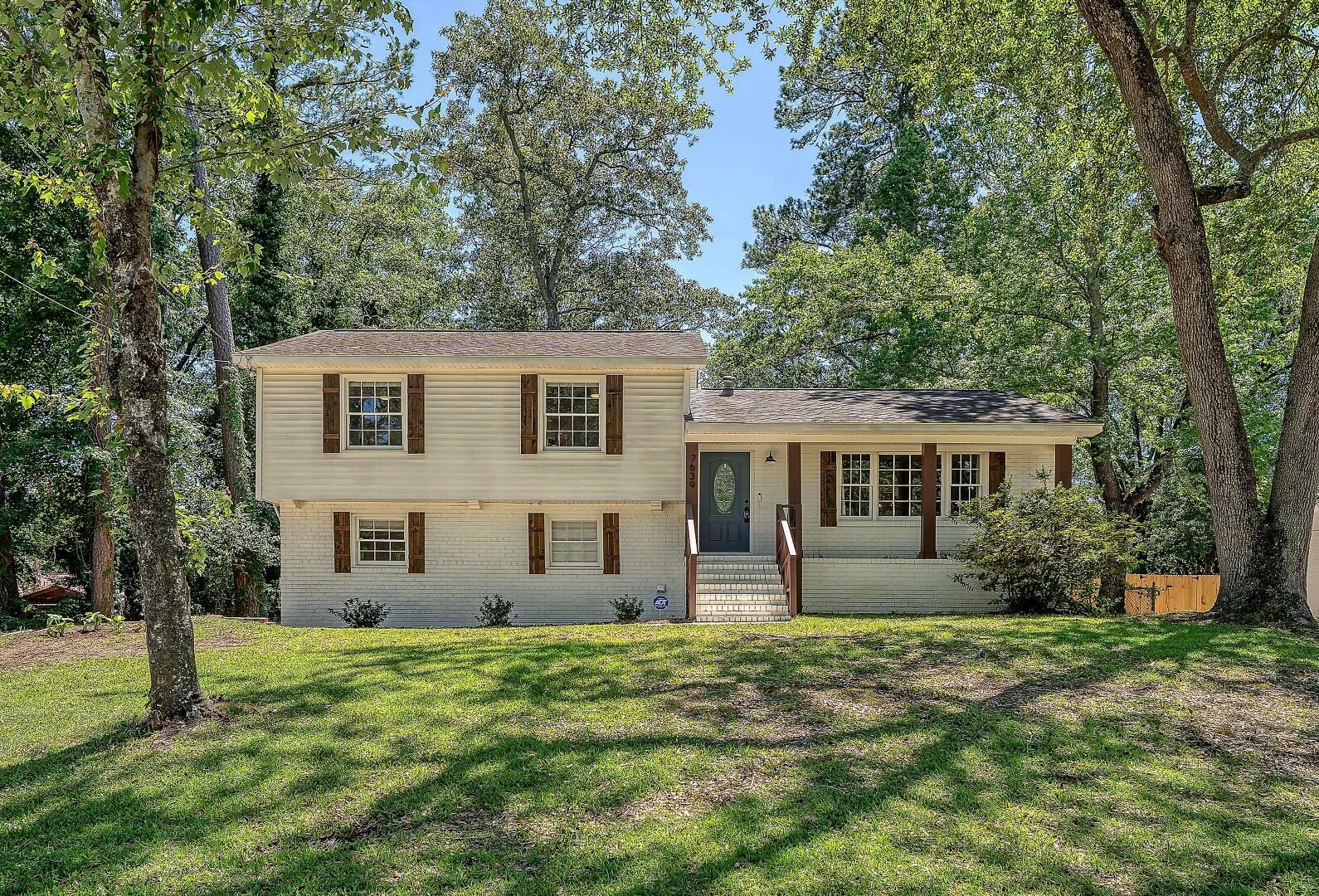 Property Photo: 7639 Hillandale Road SC 29420