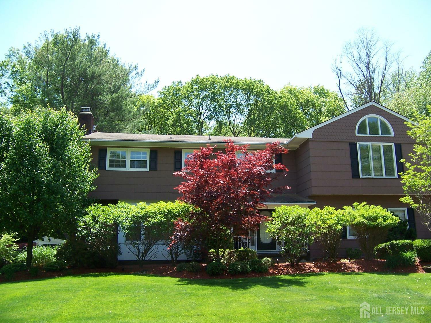 Property Photo:  10 Margie Road  NJ 08816 