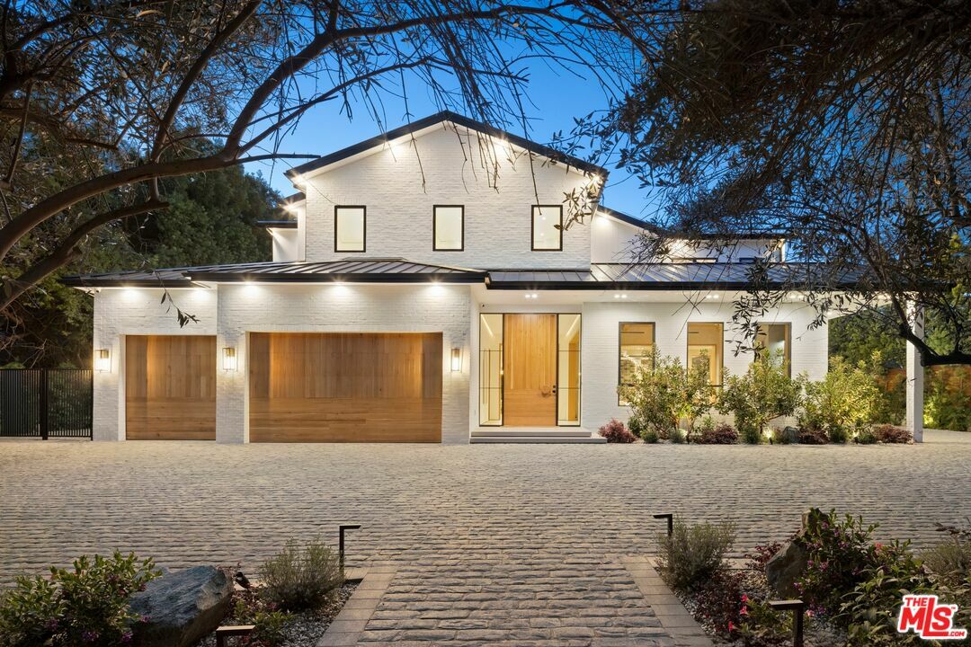 Property Photo: 115 S Rockingham Ave CA 90049