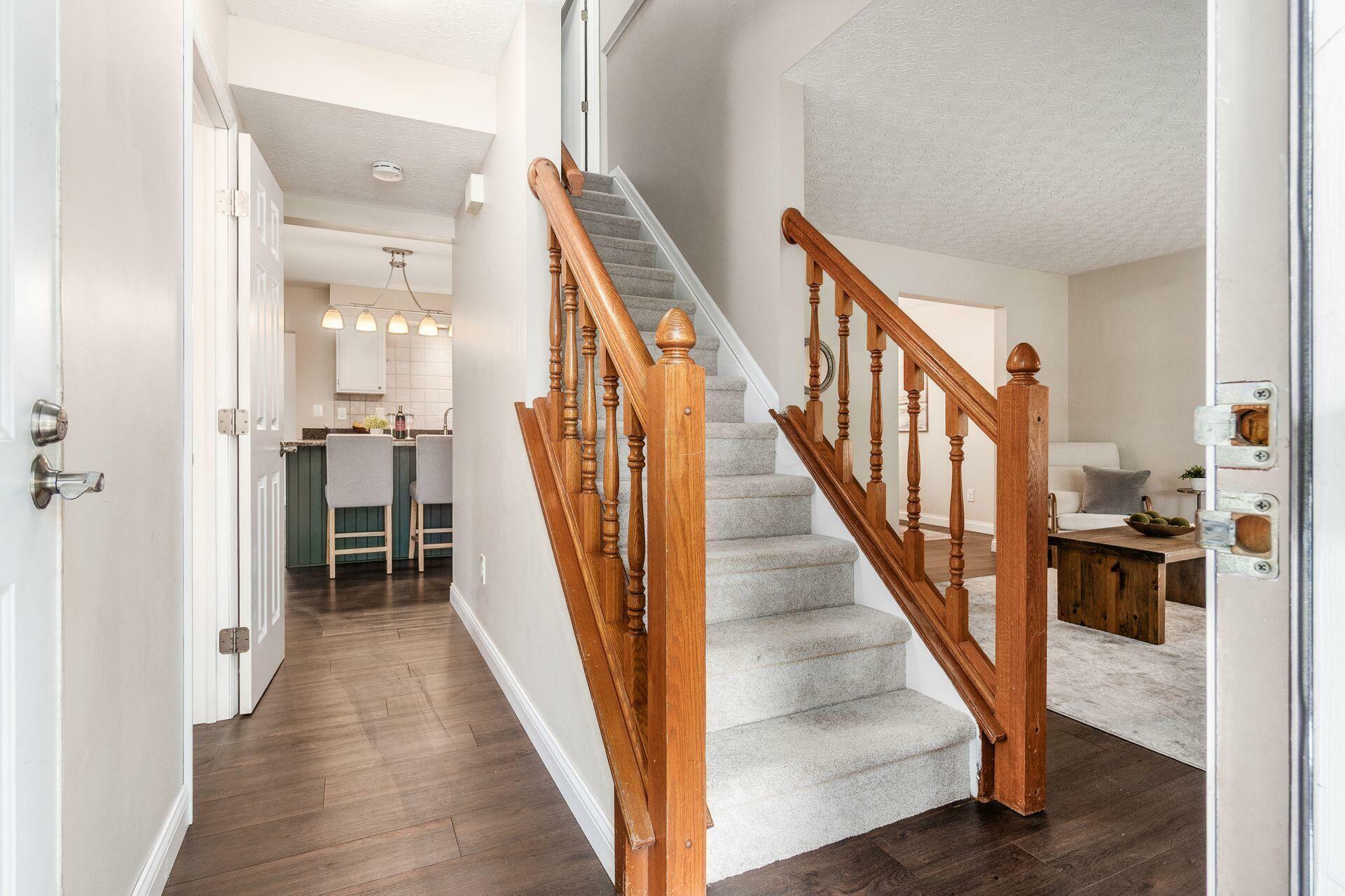 Property Photo: 1693 Hale Court OH 43228