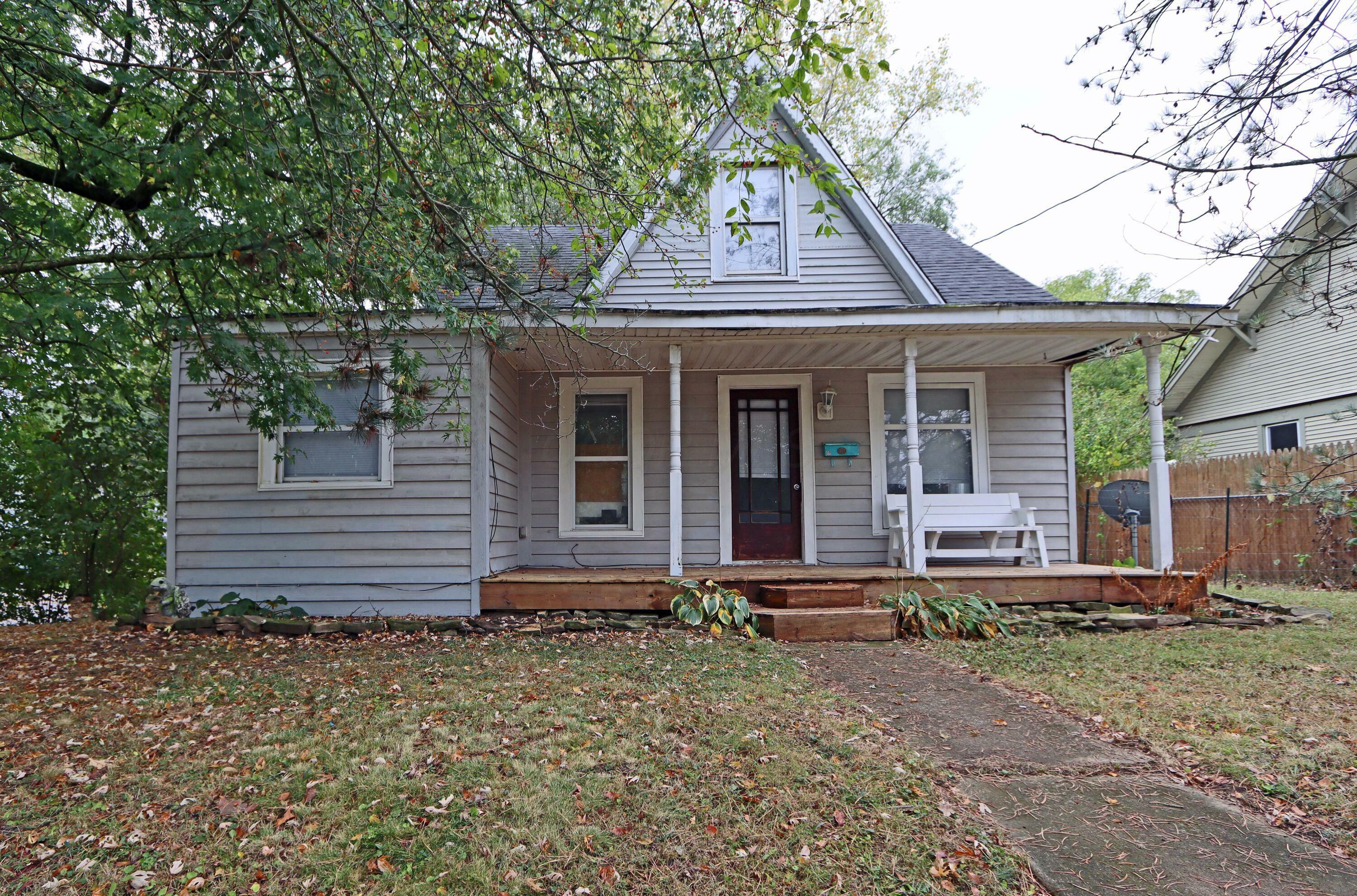 Property Photo: 301 W Marion Street OH 43338
