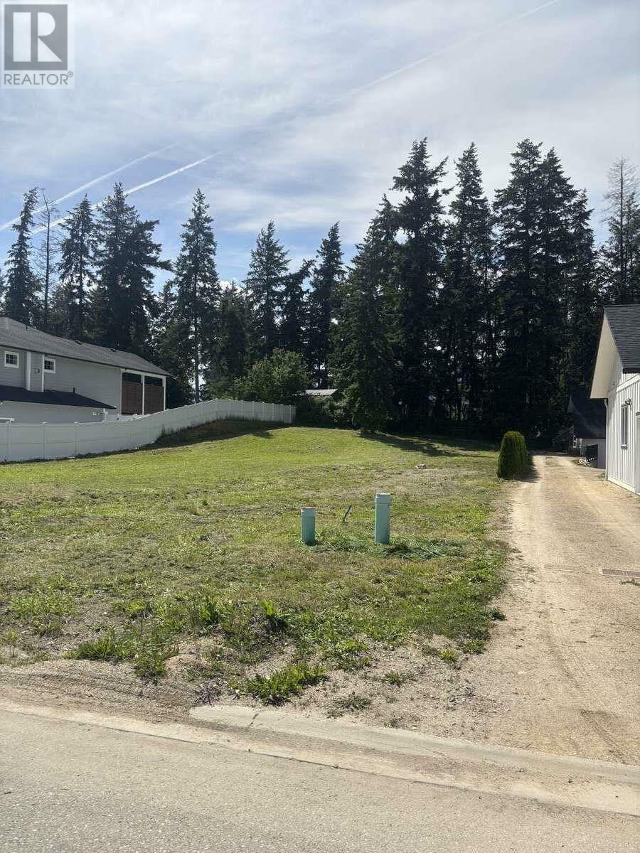 1821 22 Street Northeast  Salmon Arm BC V1E 3M9 photo