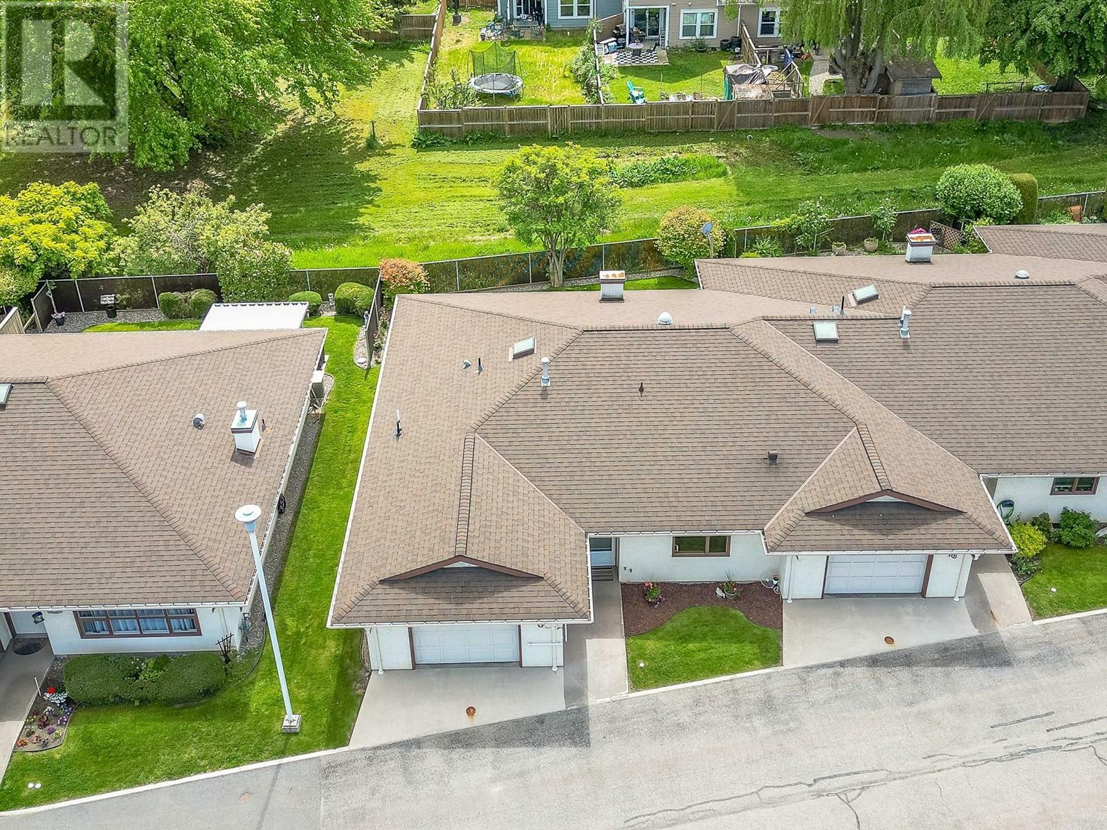 Property Photo: 151 8 Avenue Southwest 10 BC V1E 1B9