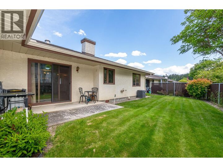 Property Photo: 151 8 Avenue Southwest 10 BC V1E 1B9