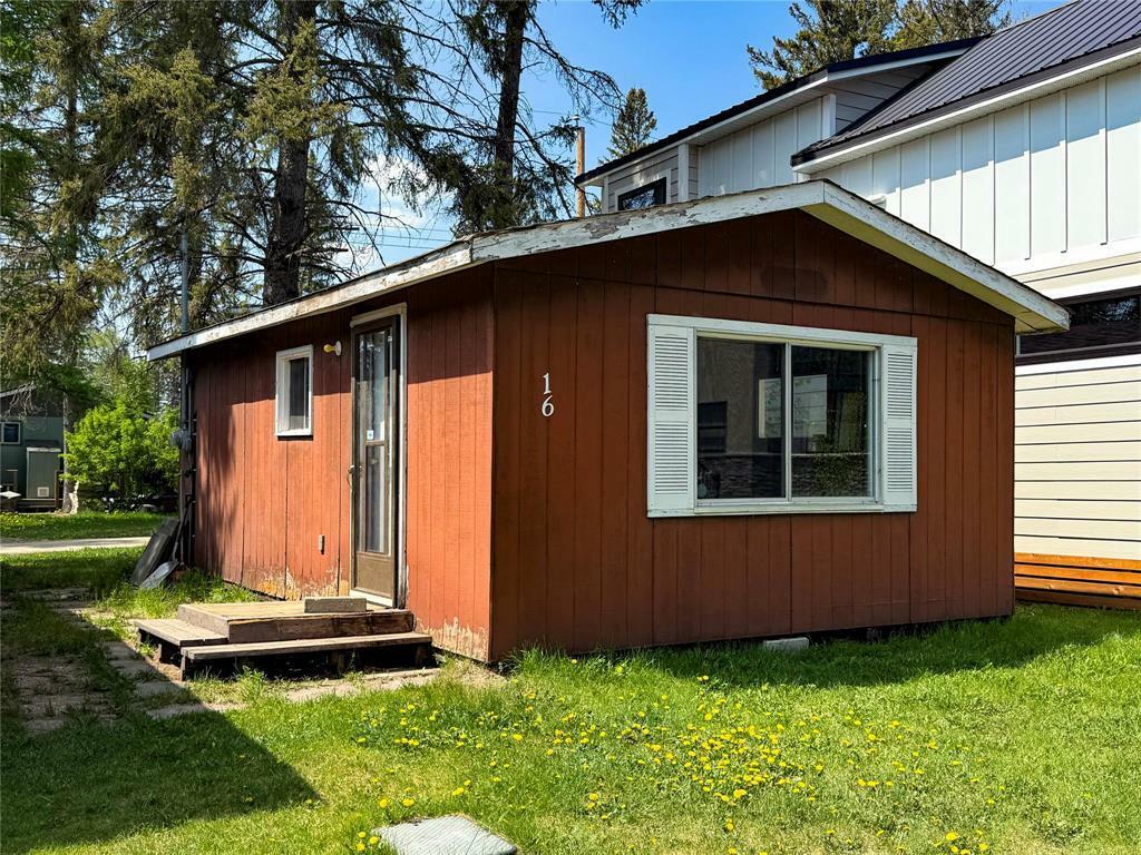 Property Photo: 16 3rd Street North MB R0J 1N0