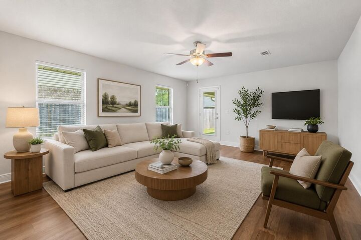 Property Photo:  103 Ridgeway Circle  FL 32536 
