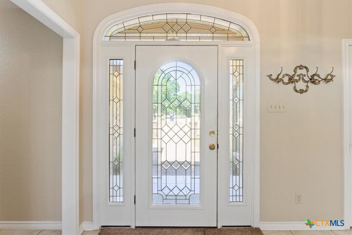 Property Photo:  1204 Fairway Circle  TX 76571 