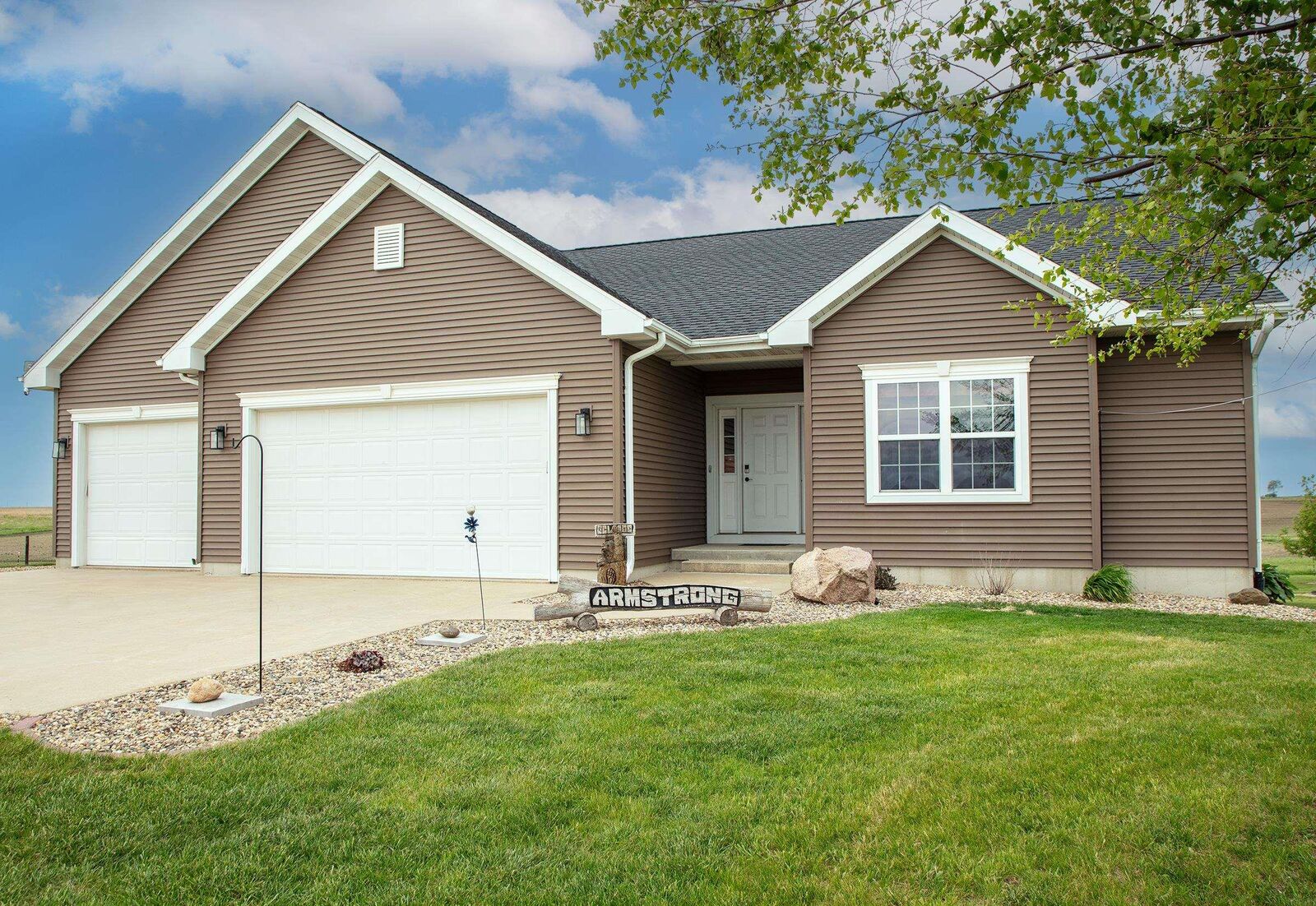 Property Photo:  2028 Badger Ave.  IA 50677 