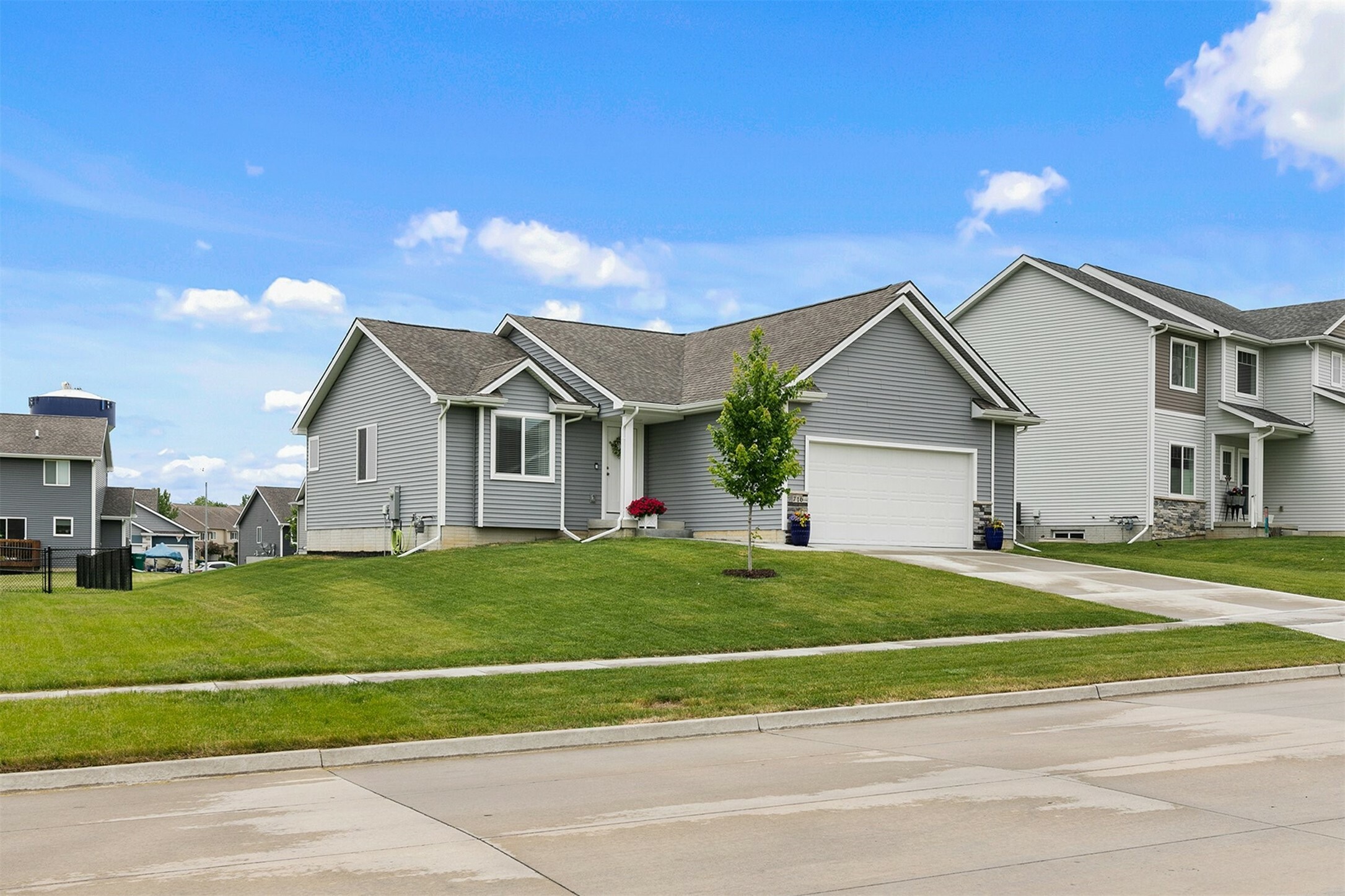 Property Photo: 716 Orchard View Drive IA 50211