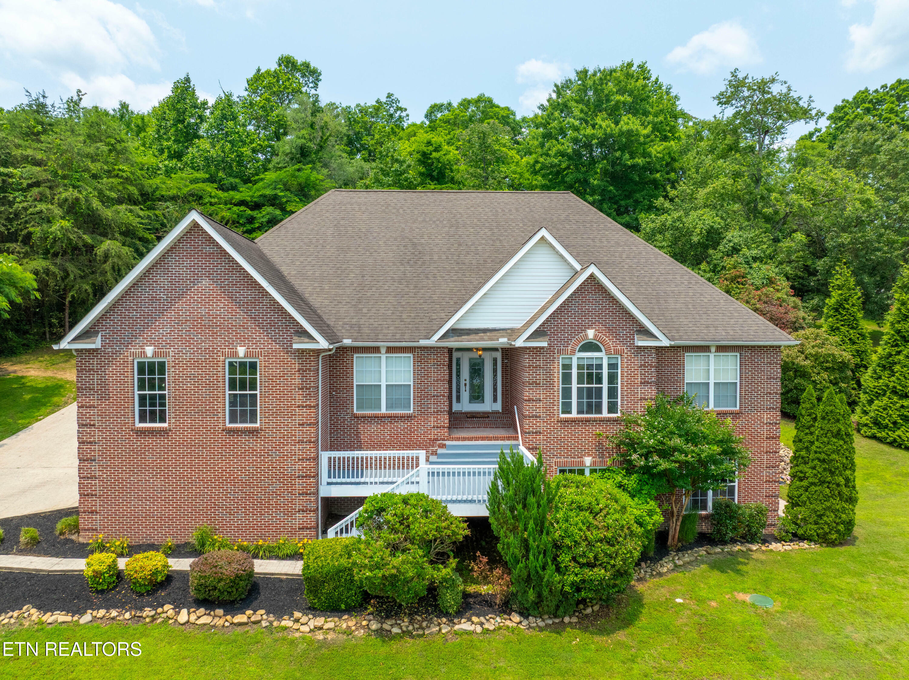 Property Photo: 128 Harbour View Way TN 37763