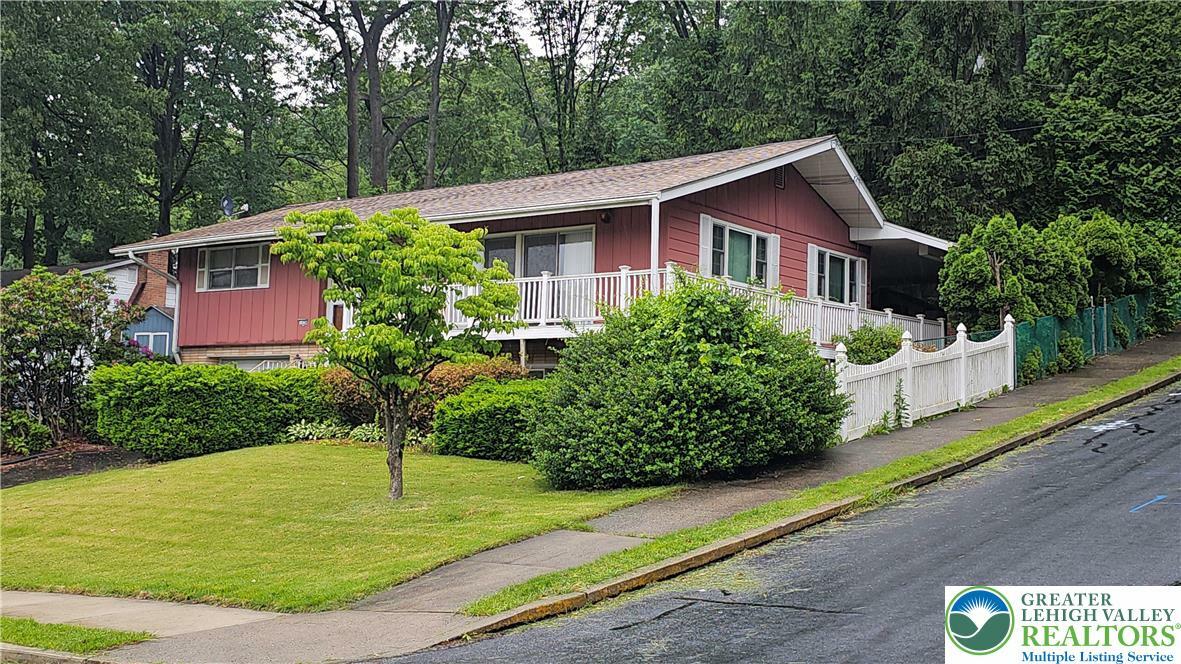 Property Photo: 1426 Church Street PA 18015