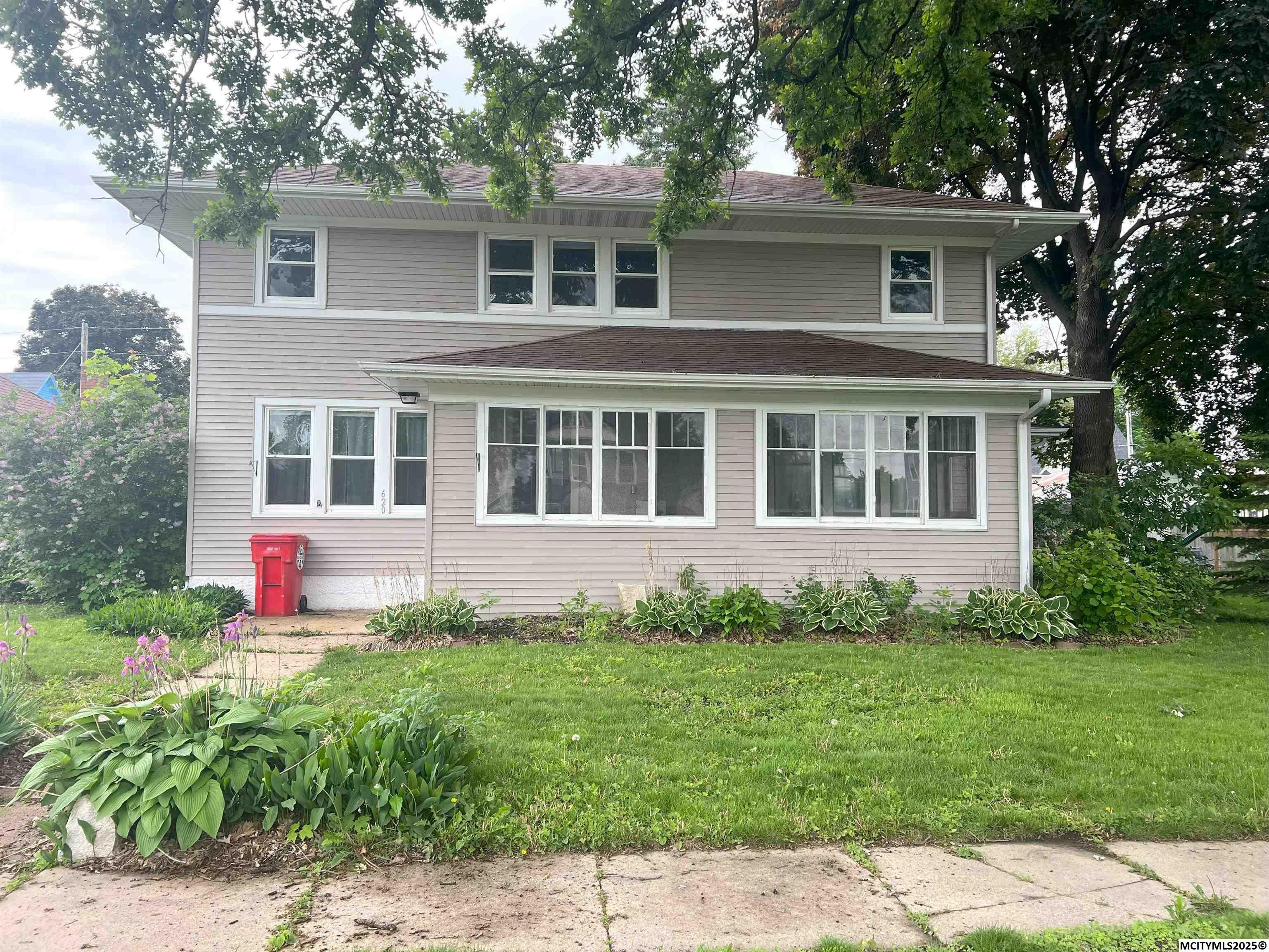 Property Photo: 620 Ash St IA 50461