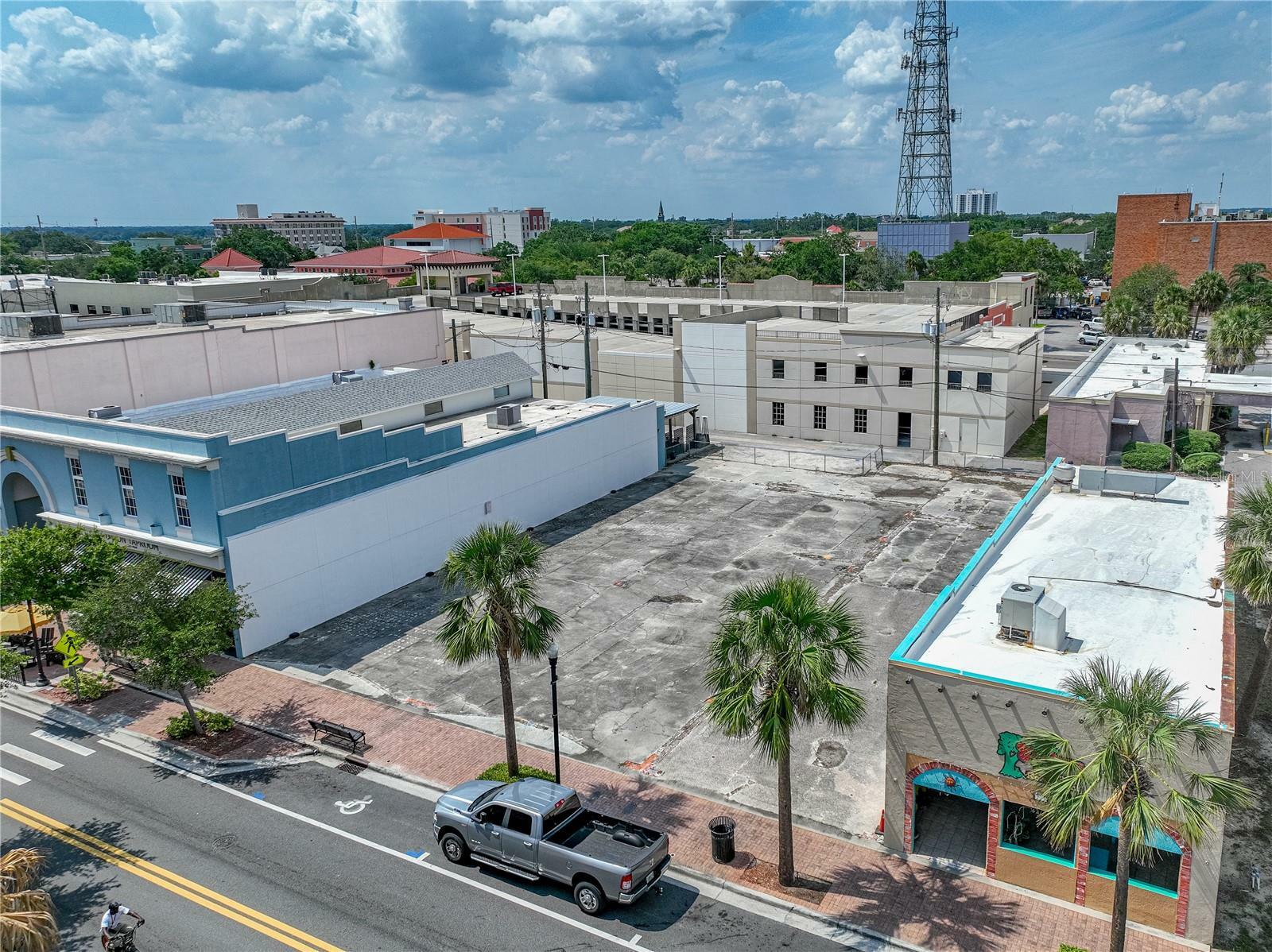 Property Photo: 233 W Central Avenue FL 33880