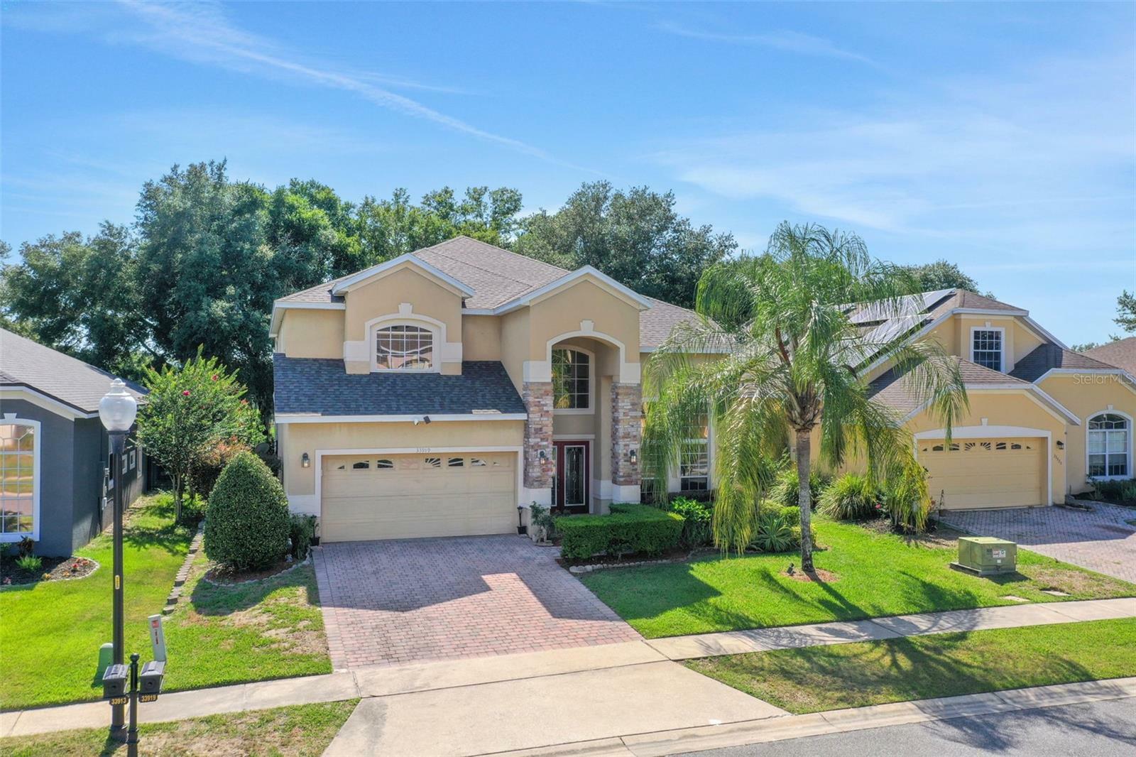 Property Photo: 33919 Terragona Drive FL 32776