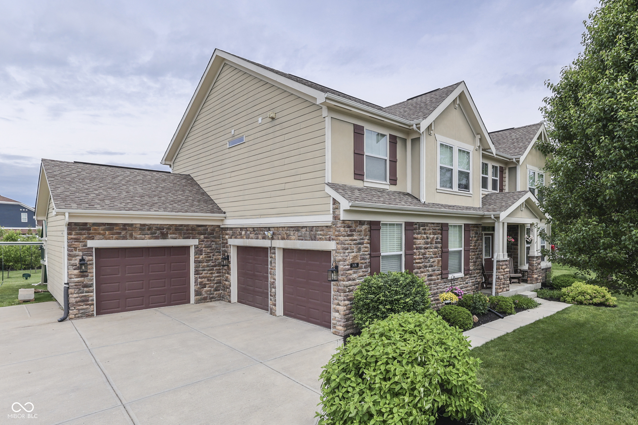 Property Photo:  1476 Anon Court  IN 46143 