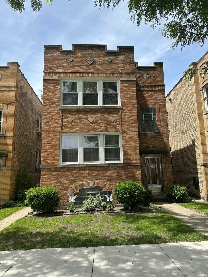 Property Photo:  5528 N Austin Avenue  IL 60630 