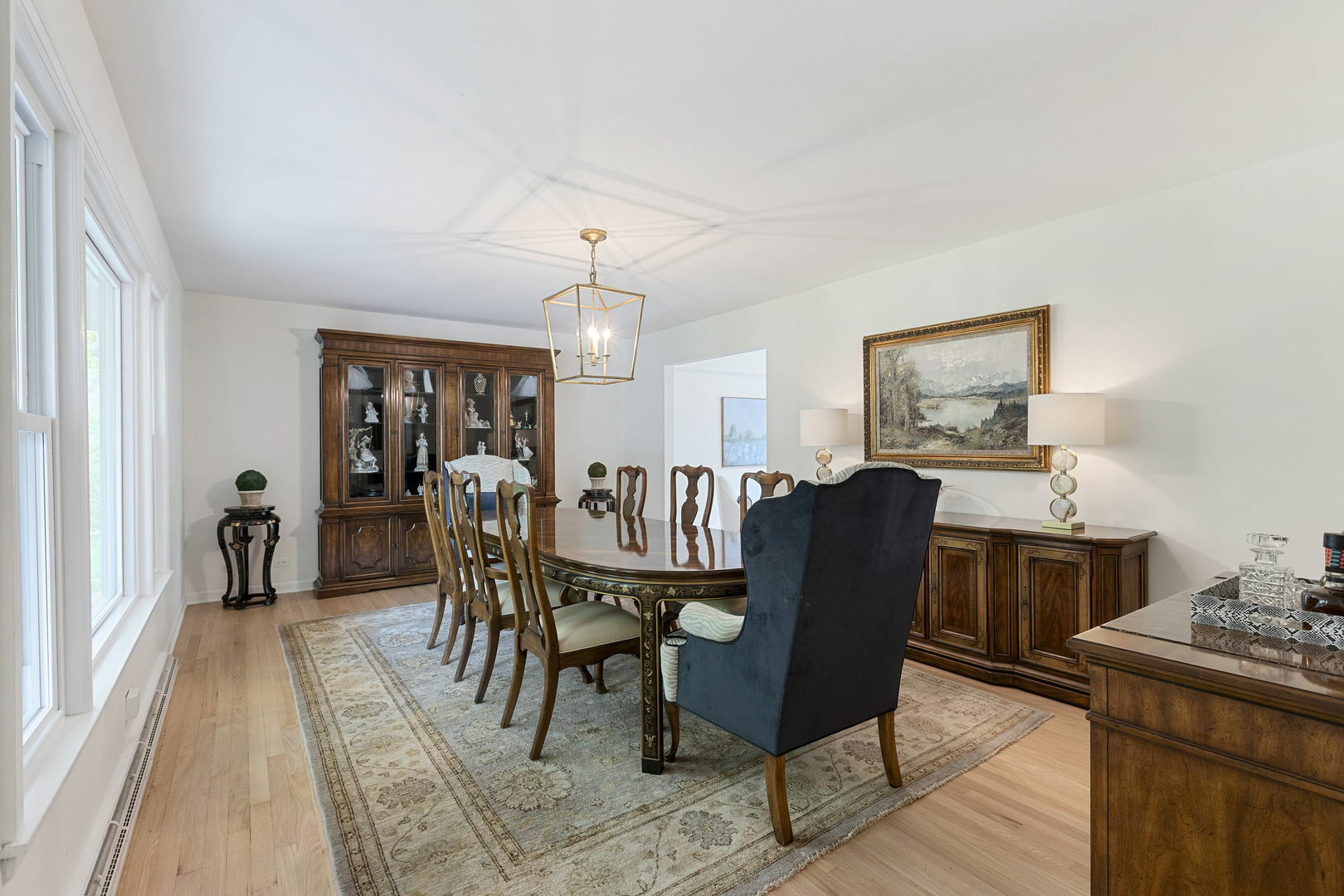 Property Photo: 323 E Washington Avenue IL 60044