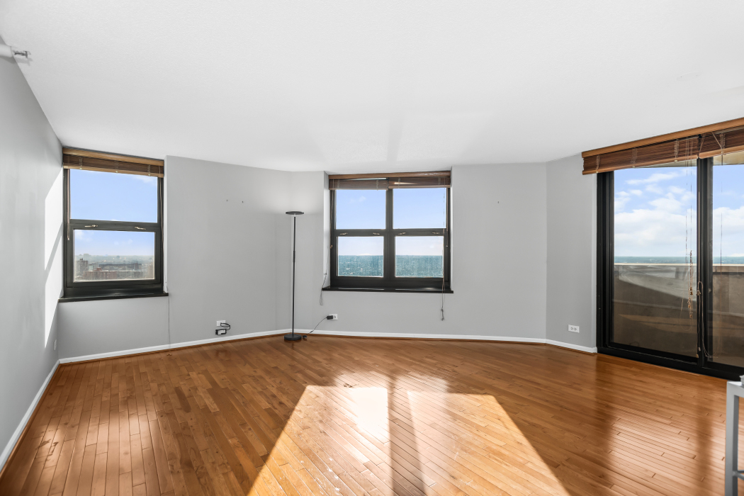 Property Photo: 3660 N Lake Shore Drive 2712 IL 60613