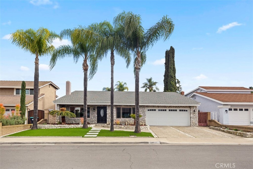Property Photo: 24602 Via Alvorado CA 92692