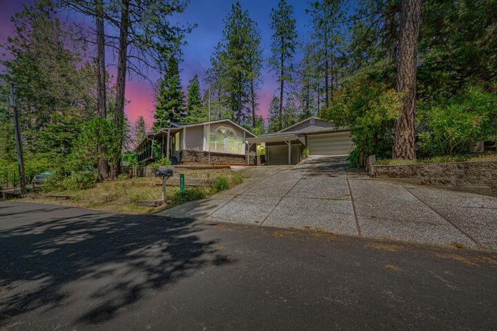 Property Photo:  571 B Lane  CA 95703 