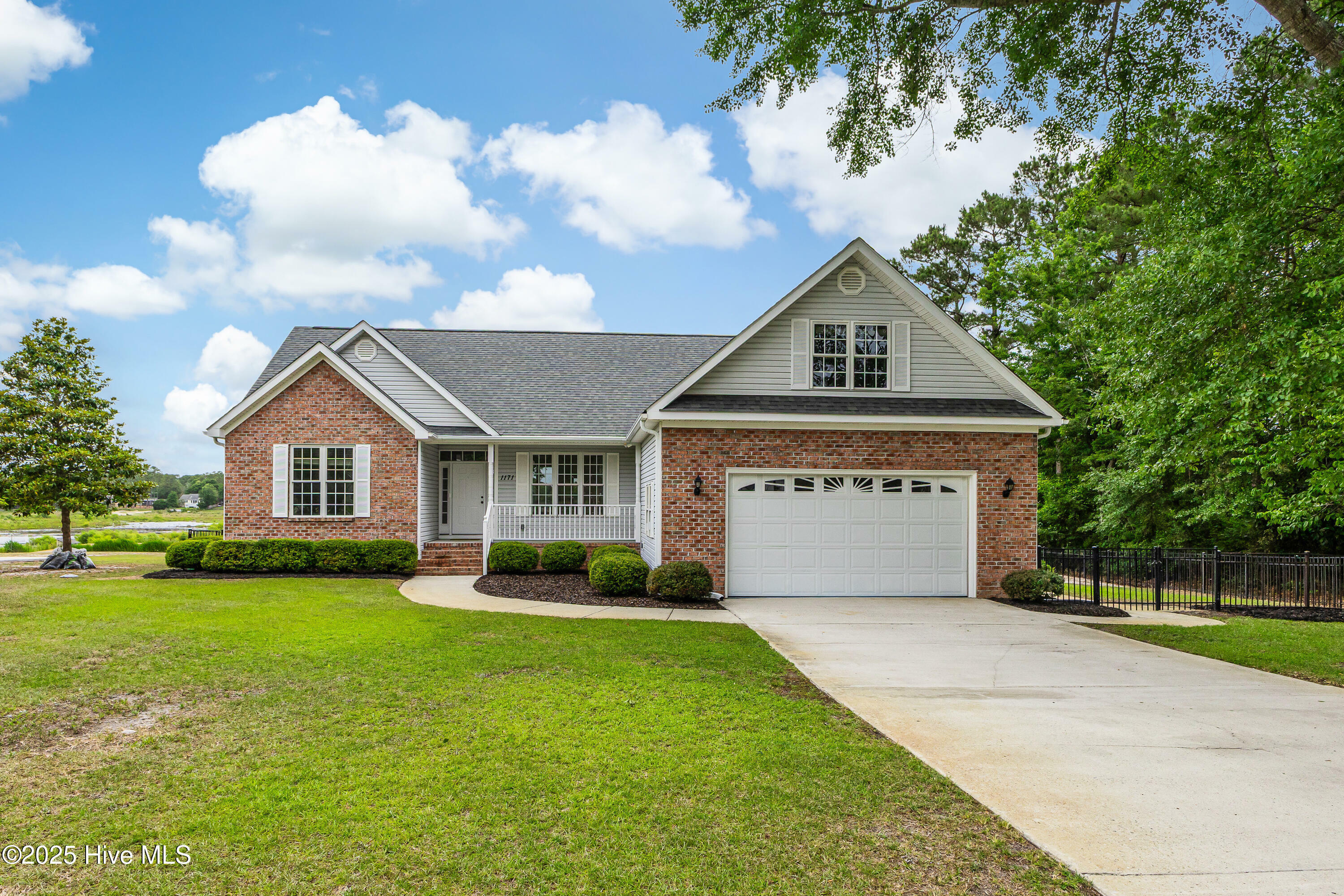 Property Photo: 1171 S Shore Drive NC 28461