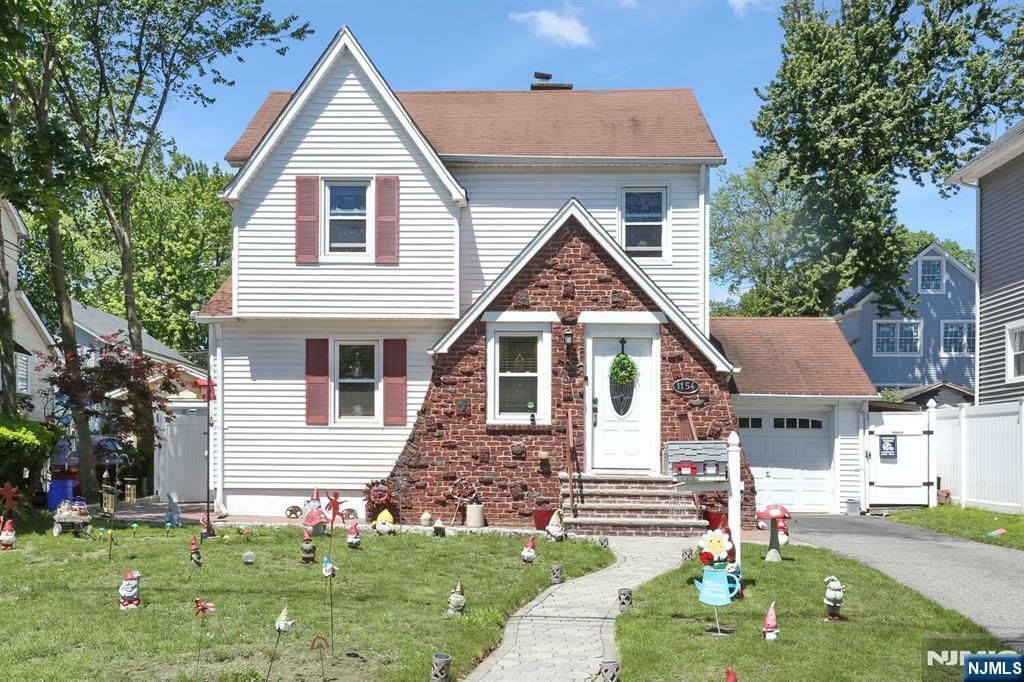 Property Photo:  1154 Summit Avenue  NJ 07666 