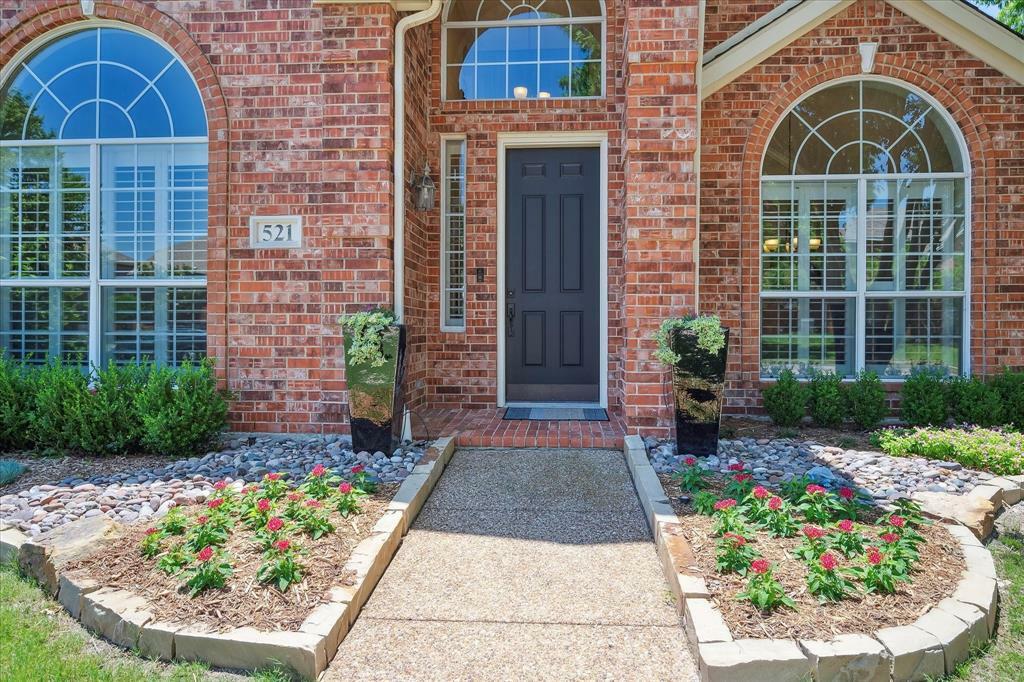 Property Photo: 521 Blackfield Drive TX 75019