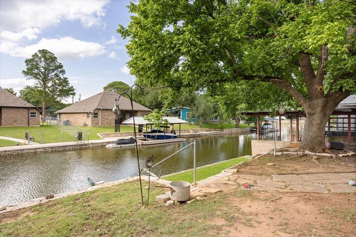 4318 Elmwood Court  Granbury TX 76049 photo