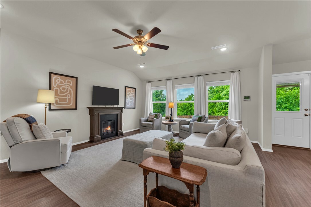 Property Photo: 200 Woodland Street AR 72745