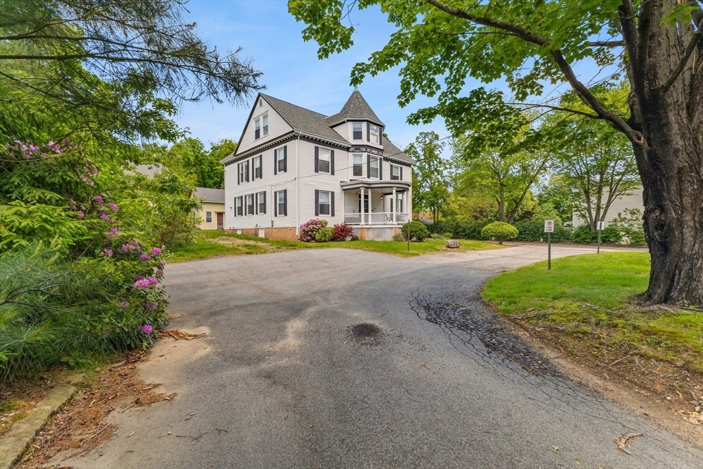 Property Photo:  543 Newport Ave  MA 02703 