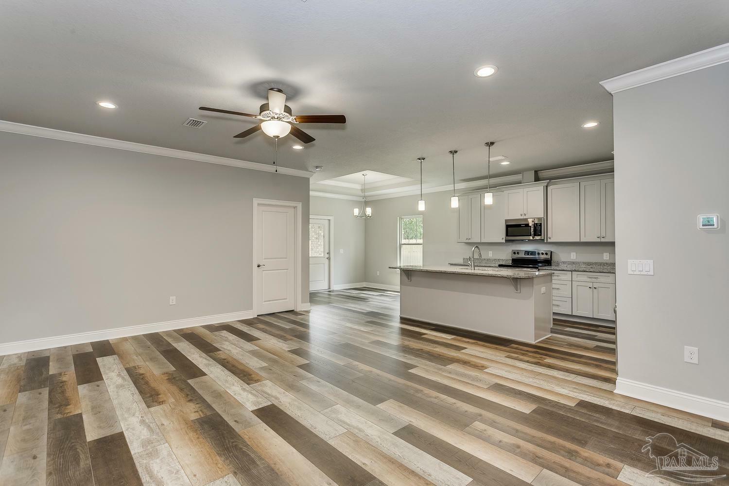 Property Photo: 6625 Rocky Shores Rd FL 32583