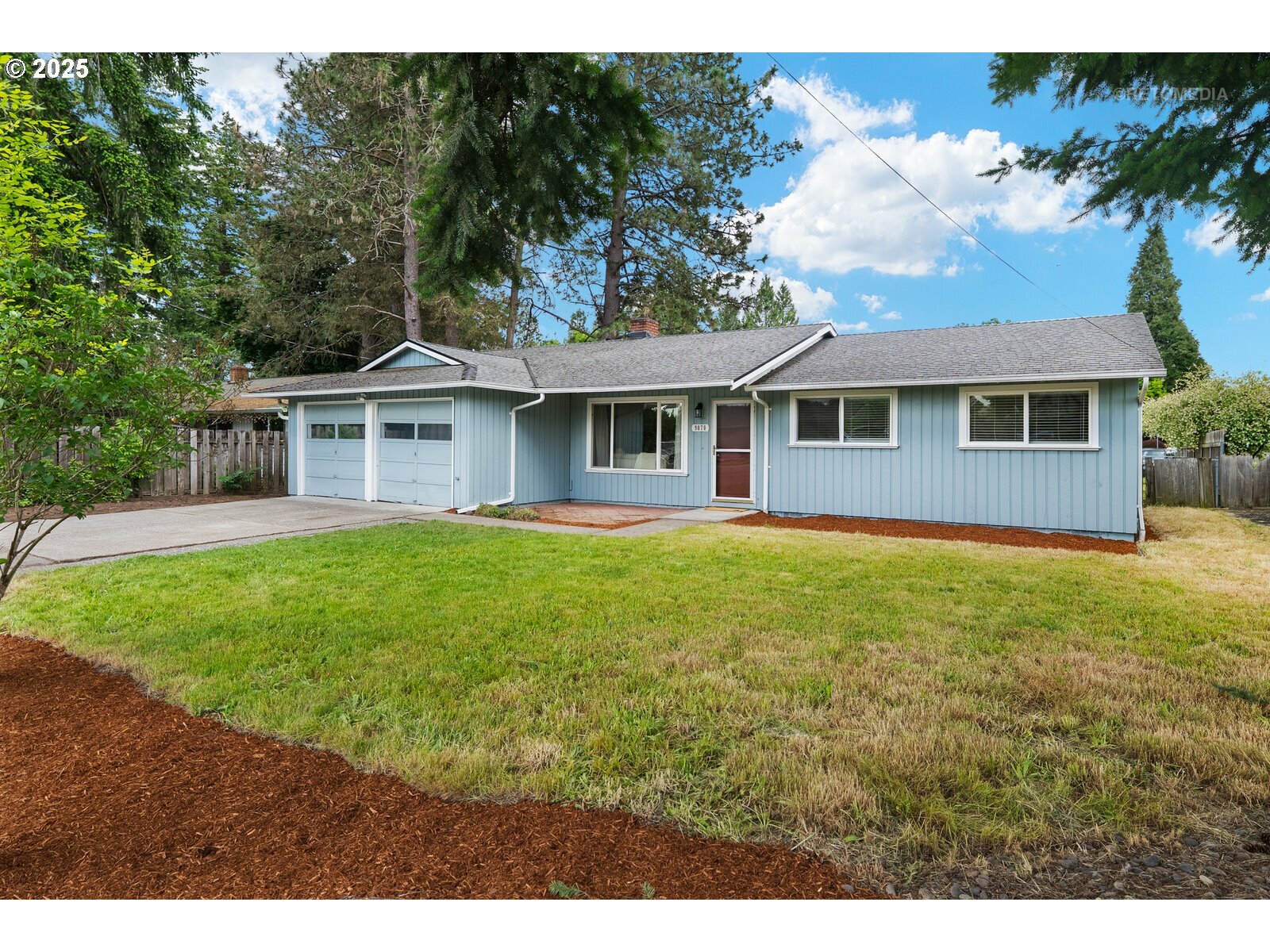 Property Photo: 9070 SW Coral St OR 97223