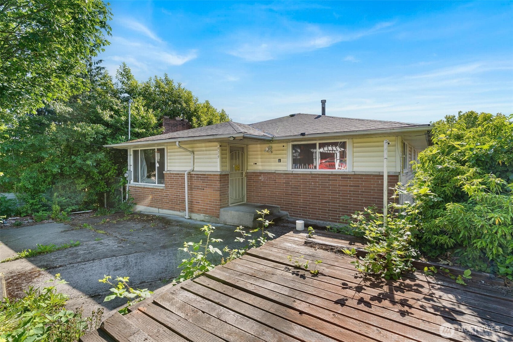 7919  37th Avenue S  Seattle WA 98118 photo