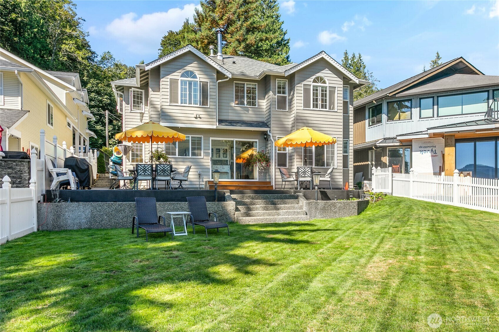 Property Photo: 562 W Lake Samish Drive WA 98229