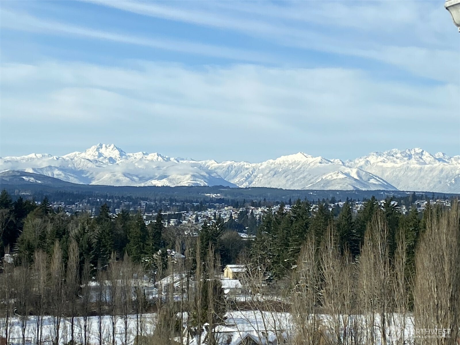 Property Photo: 5675 E Hillcrest Drive WA 98366