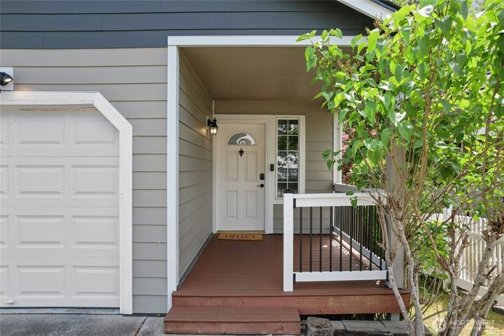 Property Photo:  2863  Rocky Creek Lane SE  WA 98366 