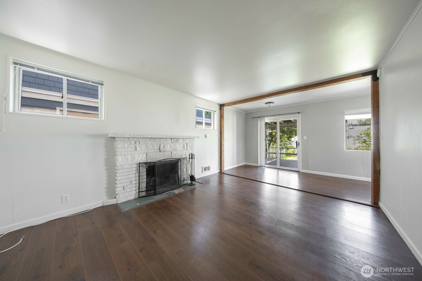 Property Photo: 1629 1st Avenue W WA 98119